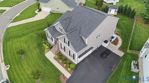 View/Area - 8907 Lavenham Loop, Midlothian, VA 23112 photo 2 of 8