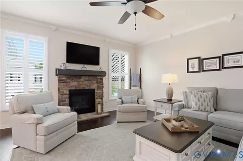 Living - 8907 Lavenham Loop, Midlothian, VA 23112 photo 2 of 2