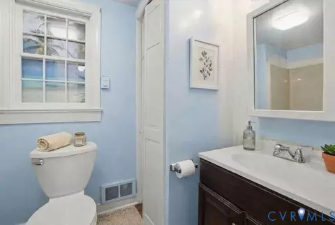 Bath - 8153 E Patrick Henry Rd, Ashland, VA 23005 photo 2 of 3