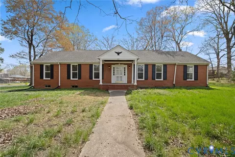 1677 Forest Glenn Cir, Chester, VA 23836