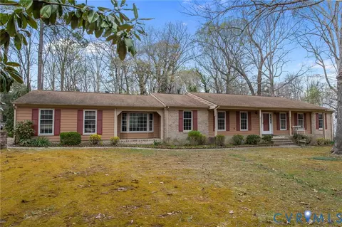 9440 Deerpark Ct, Midlothian, VA 23112