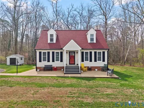 11937 Timber Trail Dr, Midlothian, VA 23112