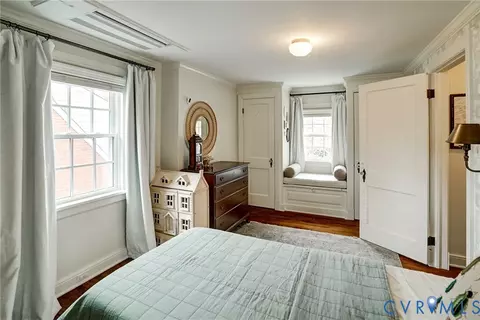 Bedroom - 4213 Patterson Ave, Richmond, VA 23221 photo 6 of 9
