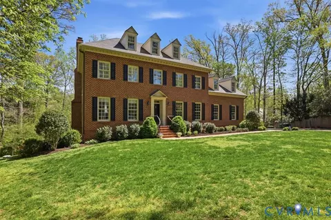 2 Dover Pl, Richmond, VA 23238