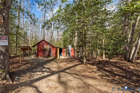 4725 E Grey Fox Cir, Gum Spring, VA 23065 photo 28
