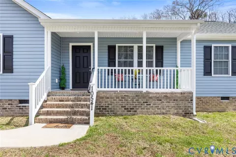 10541 Lunswood Rd, Chester, VA 23831