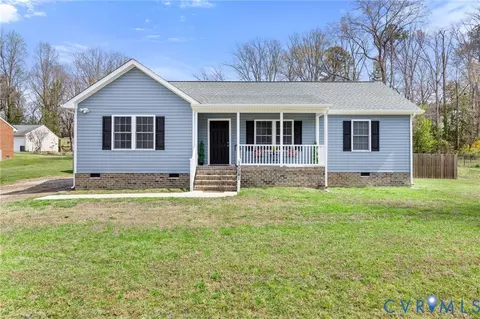10541 Lunswood Rd, Chester, VA 23831
