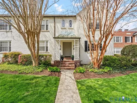 32 W Locke Ln, Richmond, VA 23226