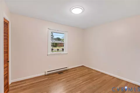Bedroom - 5904 Sutherland Dr, Sutherland, VA 23885 photo 1 of 5
