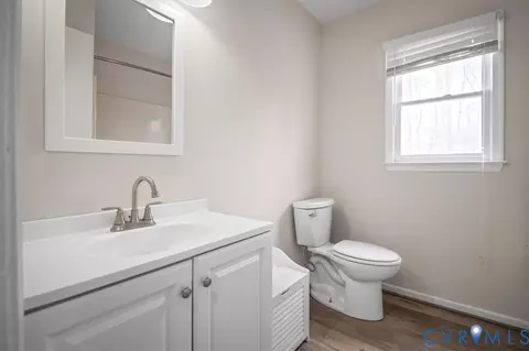 Bath - 6924 Velvet Antler Dr, Midlothian, VA 23112 photo 3 of 5