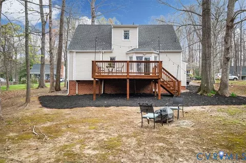 Exterior - 6924 Velvet Antler Dr, Midlothian, VA 23112 photo 7 of 8