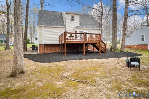 Exterior - 6924 Velvet Antler Dr, Midlothian, VA 23112 photo 8 of 8