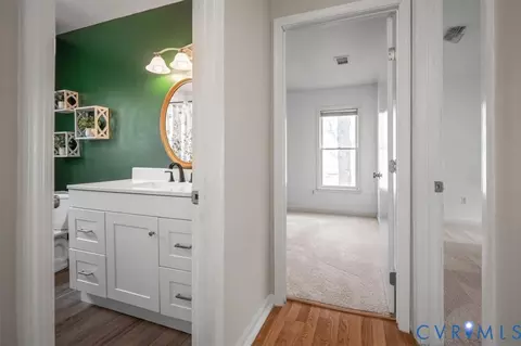 Entry Way - 6924 Velvet Antler Dr, Midlothian, VA 23112 photo 5 of 7