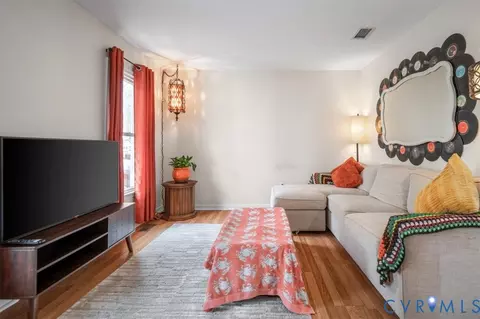 Living - 6924 Velvet Antler Dr, Midlothian, VA 23112 photo 1 of 1