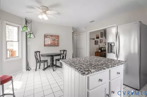 Kitchen - 6924 Velvet Antler Dr, Midlothian, VA 23112 photo 8 of 8