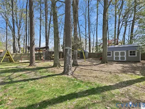 Exterior - 8425 Michael Rd, Henrico, VA 23229 photo 7 of 9