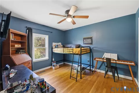 Bedroom - 2980 Three Chopt Rd, Gum Spring, VA 23065 photo 3 of 4