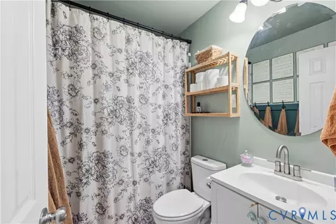 Bath - 2980 Three Chopt Rd, Gum Spring, VA 23065 photo 1 of 2