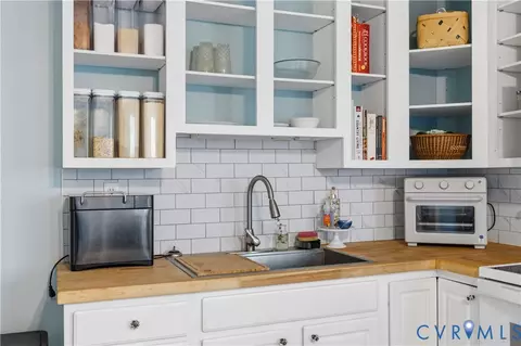 Kitchen - 2980 Three Chopt Rd, Gum Spring, VA 23065 photo 1 of 2