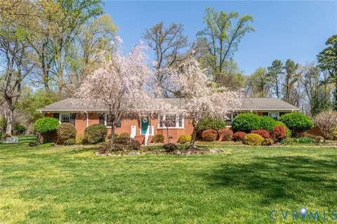 7710 Brentford Dr, Richmond, VA 23225