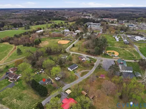 View/Area - 107 Patrick Henry Dr, Louisa, VA 23093 photo 4 of 8