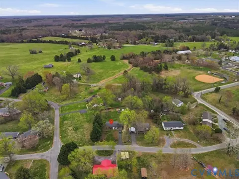 View/Area - 107 Patrick Henry Dr, Louisa, VA 23093 photo 5 of 8
