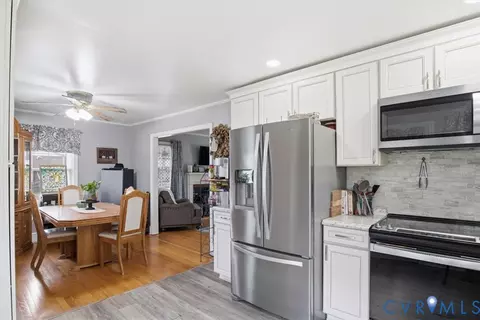Kitchen - 107 Patrick Henry Dr, Louisa, VA 23093 photo 2 of 7