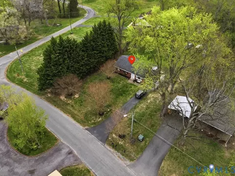 View/Area - 107 Patrick Henry Dr, Louisa, VA 23093 photo 7 of 8
