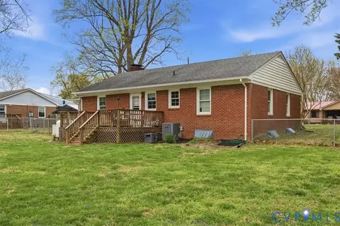 Exterior - 107 Patrick Henry Dr, Louisa, VA 23093 photo 3 of 7