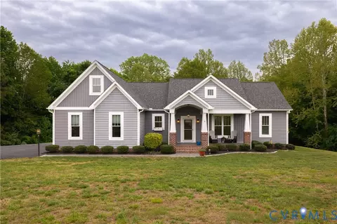 11691 Granary Hills Dr, Amelia Court House, VA 23002