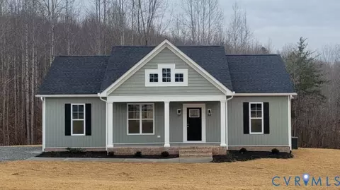 5386 Mountain Creek Rd, Meherrin, VA 23954