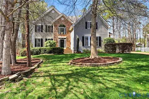 4724 Summer Lake Cir, Moseley, VA 23120