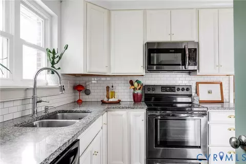 Kitchen - 6207 Winter Rd, Richmond, VA 23225 photo 4 of 5