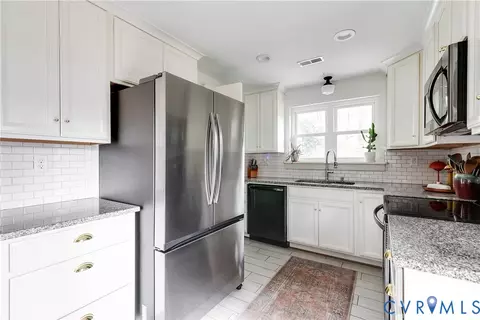 Kitchen - 6207 Winter Rd, Richmond, VA 23225 photo 2 of 5