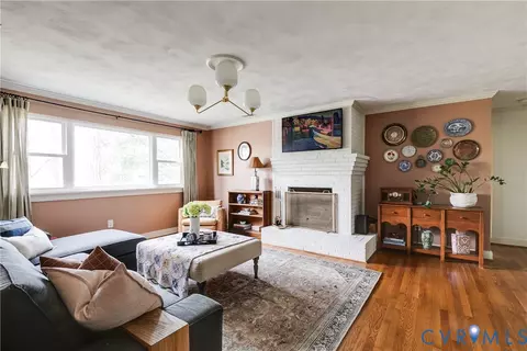 Living - 6207 Winter Rd, Richmond, VA 23225 photo 2 of 5