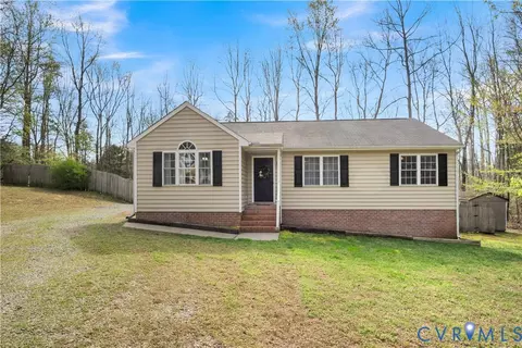 30 La Mae Ct, Aylett, VA 23009