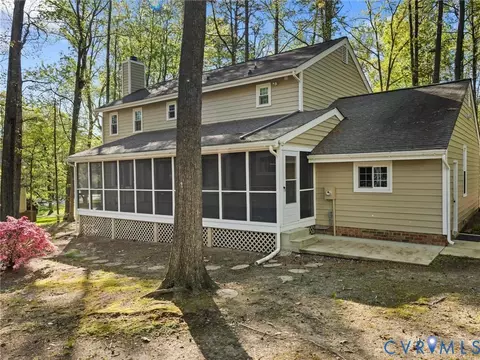 Exterior - 13402 Poplar Grove Pl, Midlothian, VA 23112 photo 5 of 11