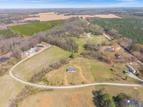 182 Clarks Rd, Saint Stephens Church, VA 23148