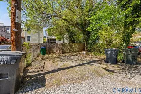Exterior - 327 S Cherry St, Richmond, VA 23220 photo 4 of 7