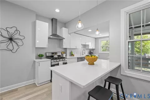 Kitchen - 327 S Cherry St, Richmond, VA 23220 photo 2 of 3