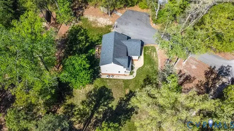 View/Area - 2487 Cattail Run Dr, Mechanicsville, VA 23111 photo 2 of 5