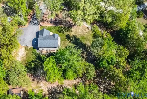 View/Area - 2487 Cattail Run Dr, Mechanicsville, VA 23111 photo 3 of 5