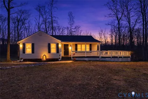 2715 Ravenwood Rd, Columbia, VA 23038