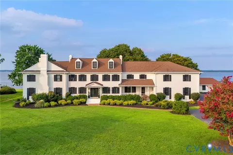 467 Daingerfield Rd, Tappahannock, VA 22560