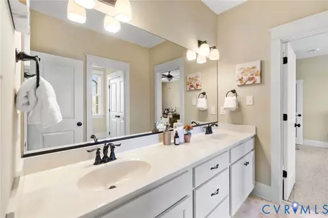 Bath - 16401 Shefford Dr, Midlothian, VA 23112 photo 2 of 4