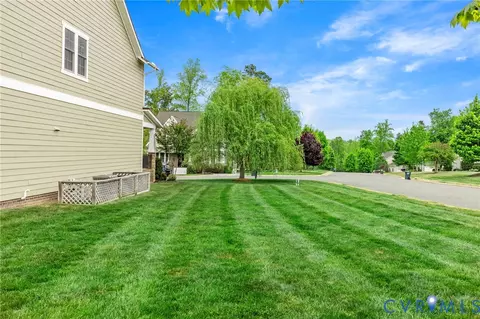 Exterior - 16401 Shefford Dr, Midlothian, VA 23112 photo 11 of 17
