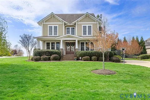 16401 Shefford Dr, Midlothian, VA 23112