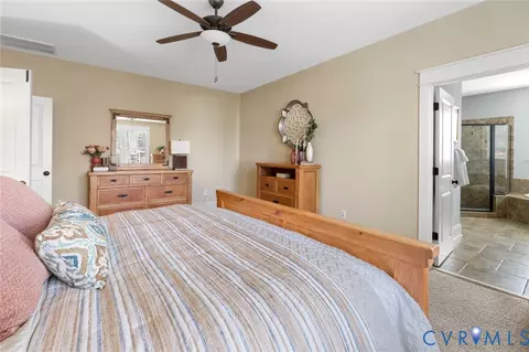 Bedroom - 16401 Shefford Dr, Midlothian, VA 23112 photo 6 of 6