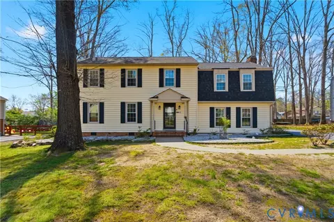7419 Sandlewood Dr, North Chesterfield, VA 23235