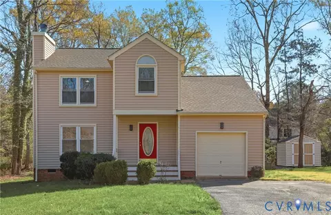 5716 Saddle Hill Dr, Midlothian, VA 23112